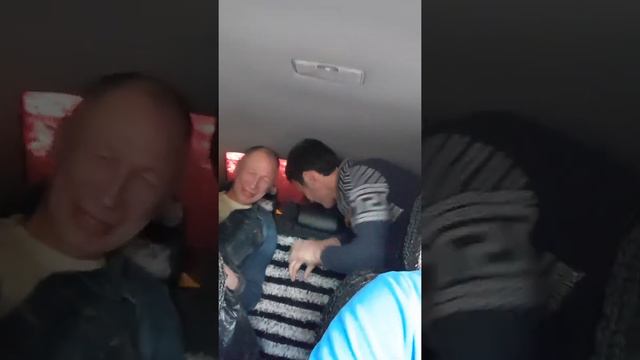 Машина бьётся током. смотреть онлайн