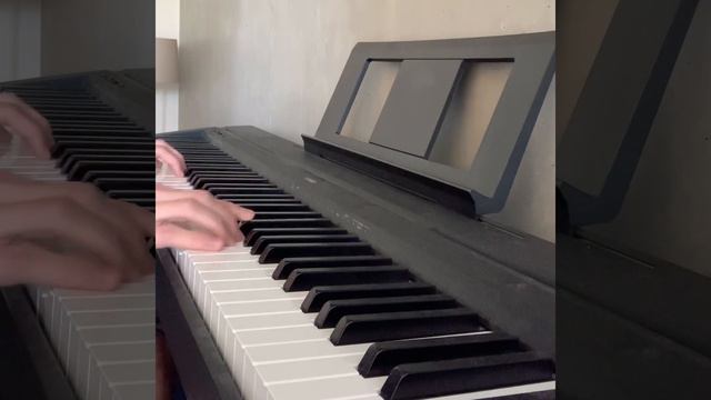 Ludwig van Beethoven - Für Elise - Piano - Yamaha P45 смотреть онлайн