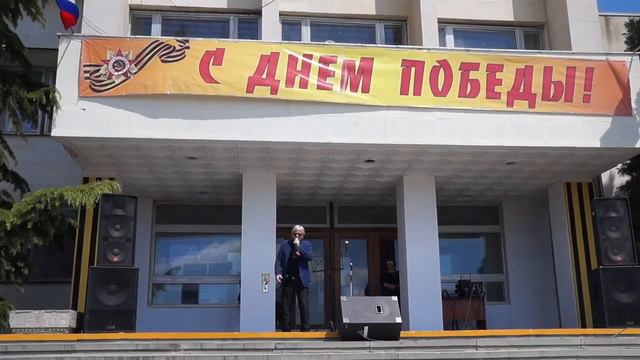 Поёт - Леонид Бобров. Ты же выжил солдат смотреть онлайн