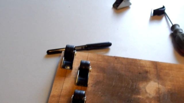 ДОСКА НА 8 МЕБЕЛЬНЫХ КОЛЕСАХ ИЗ ХЛАМА!!! смотреть онлайн