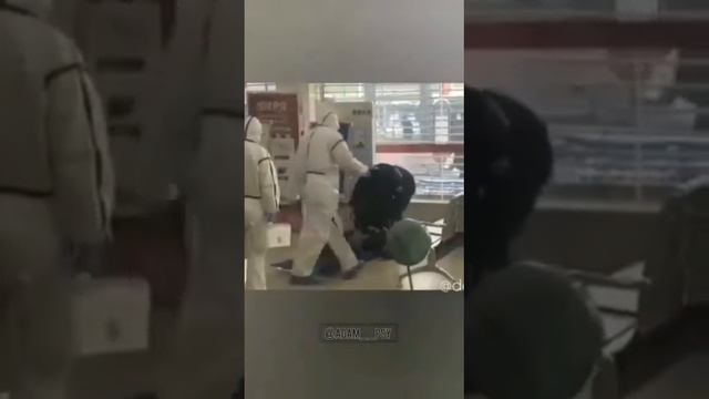 Опасный вирус в Китае смотреть онлайн