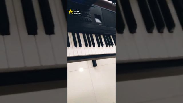Yamaha DGX 670 - B смотреть онлайн