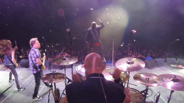 Fozzy-Frank Fontsere drum cam. "Judas" live from 98Rockfest. Tampa, FL