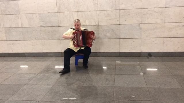 Вальс из к/ф ,,Мой ласковый и неживой зверь.’’(кавер) Исполняет Владимир Захаров. смотреть онлайн