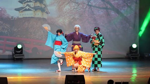 Kimetsu No Yaiba - Иноске, Танзиро, Зеницу, Uzui Tengen, Daki (Групповое дефиле) - Shibuya 22 2020