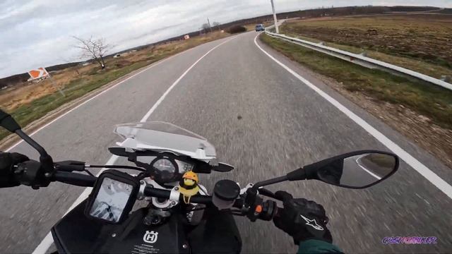 Прохватик на Husqvarna Nuda 900 с крутым звуком.