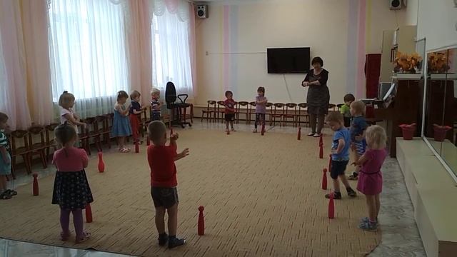 Танец с грибочками. Младшая группа. муз.рук Рожкова М.В. 2019 смотреть онлайн
