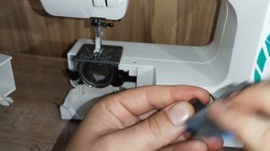 Janome S19.Рвет нить+неожиданный стук..Часть1