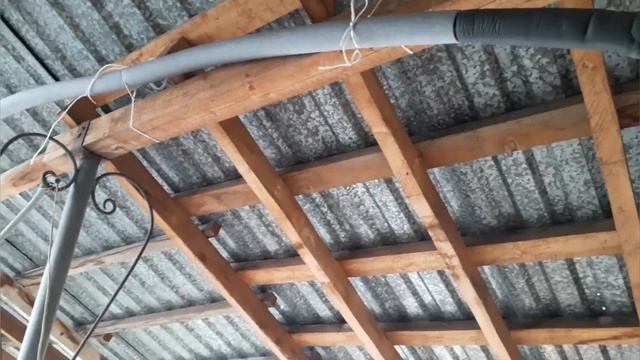 Почему нет рабочих...Водопровод/пилим, чистим, строим. Ремонт на даче/ смотреть онлайн