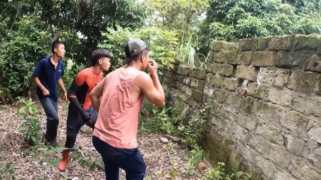Team Spider-Man And Hunter Join Forces To Capture The Giant King Kong смотреть онлайн