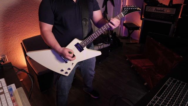 Gibson 80s Explorer in White #gibsonguitars #gibsonusa #gibsonexplorer #metallica #masterofpuppets смотреть онлайн