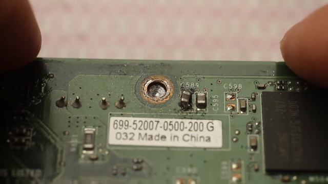 nvidia QUADRO 4000 removing gpu stock cooler. смотреть онлайн