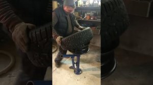 Ручной шиномонтаж