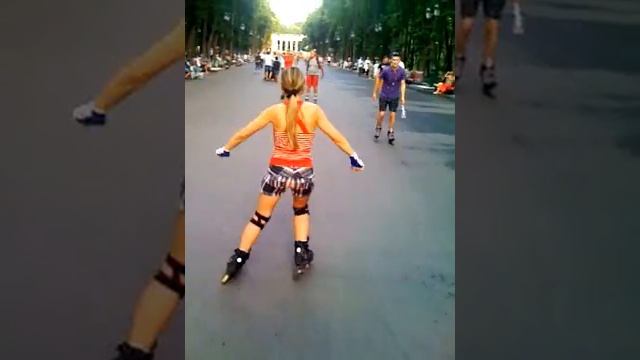 Инструкция. Как ездить задом на роликах ч. 1 смотреть онлайн
