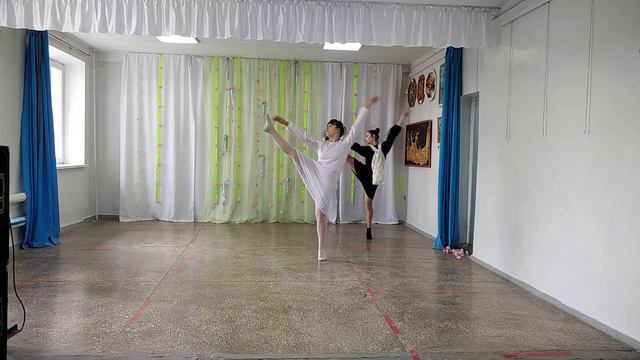 Макарова Карина,Лазарева Софія, хореографія,хореографічна композиція "Я приехала мама" смотреть онлайн