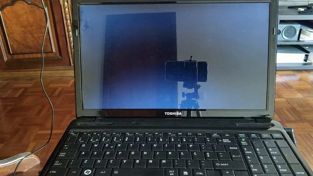 Toshiba Satellite L750 - How to install Windows 10 смотреть онлайн