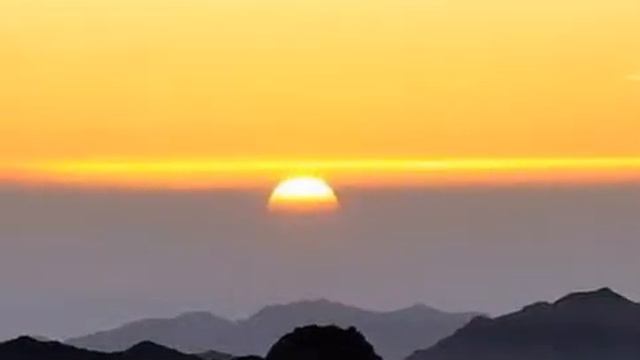 Sinai Dawn - Dust On Their Feet смотреть онлайн