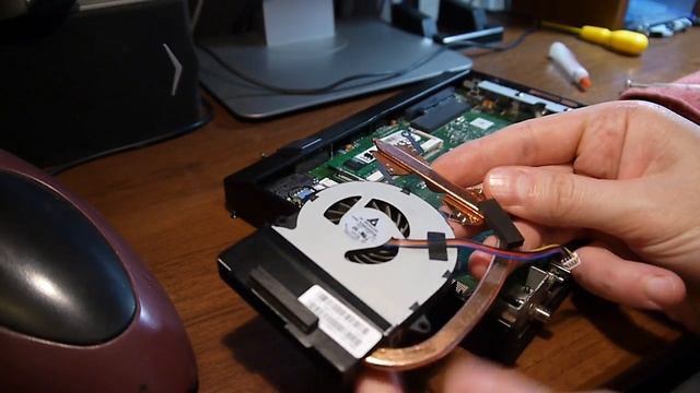 Обзор Компьютеры Неттоп ASUS плохая система охлаждения и доработка смотреть онлайн