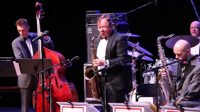 Олег Аккуратов & Бутман ."100 лет российского джаза". Нижний .Новгород 24.10.2022. смотреть онлайн