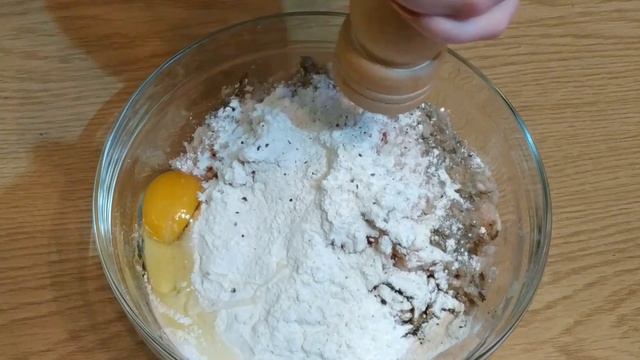 ПРОСТО И БЮДЖЕТНО - куриный фарш с баклажанами, секретный рецепт вкусных мясных котлет смотреть онлайн