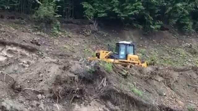 Вскрышные работы Бульдозера TY 165 3 на карьере смотреть онлайн