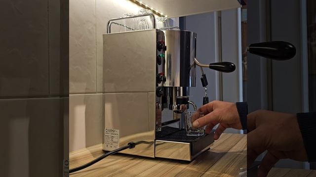 Cialde Moka Efti 100% Arabica Espresso E.S.E Pad - aus der Spinel Pinocchio CV/el смотреть онлайн
