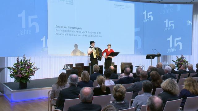 Festveranstaltung "15 Jahre Roman Herzog Institut" - Gstanzl zur Gerechtigkeit смотреть онлайн