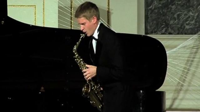 Dmitry Ouvaroff - Robert Muczynski. Sonata op.29 смотреть онлайн