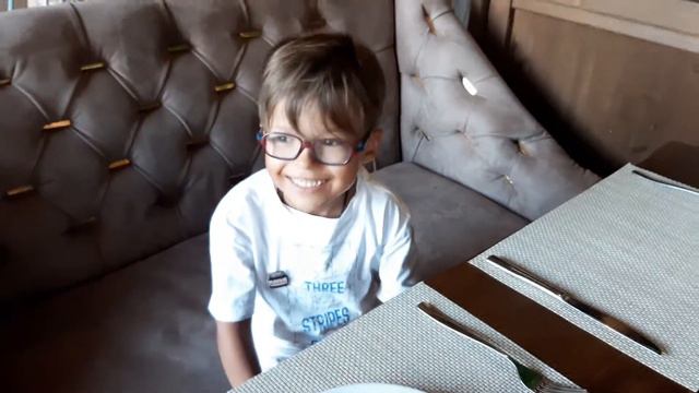 ✅ VERTEX 4* ✅ СВЯТОСЛАВ РЕКОМЕНДУЕТ ВАМ ЗАВТРАКИ В ОТЕЛЕ #lanatv #розахуторсочи #отелитайланда смотреть онлайн