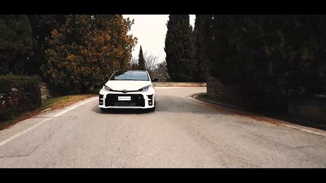 Toyota Yaris Gr 1.6 261CV with RAGAZZON EXHAUST смотреть онлайн