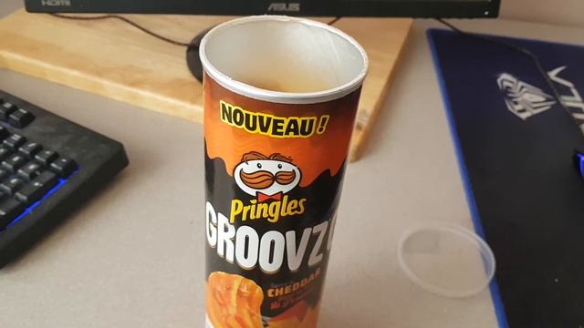 ОБЗОР ЧИПСОВ ПРИНГЛС С СЫРОМ | НОВЫЕ ВОЛНИСТЫЕ ЧИПСЫ смотреть онлайн