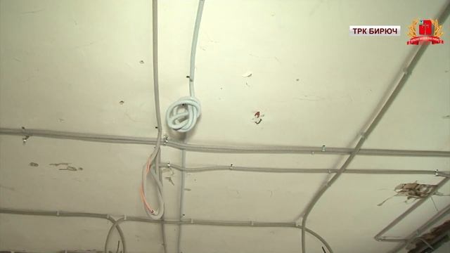 Подходит к завершению ремонт офиса семейного врача в селе Верхососна смотреть онлайн