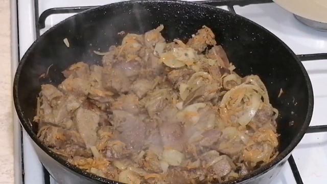 Нежная печень с овощами тушёная в сливках смотреть онлайн