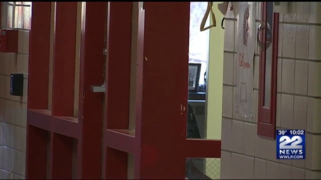 East Longmeadow applying for state funding to replace nearly 60-year-old high school смотреть онлайн
