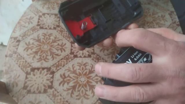 Обзор АККУМУЛЯТОРЫ И ЗАРЯДНЫЕ /З.У СТЕНЛИ И ГРАФИТ смотреть онлайн