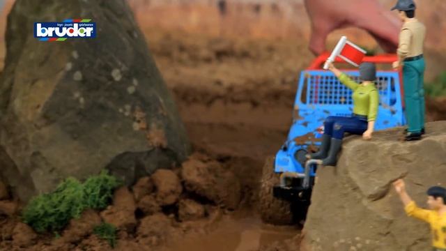 Bruder Toys Jeep Cross Country Racer - #02541 + 02542 смотреть онлайн