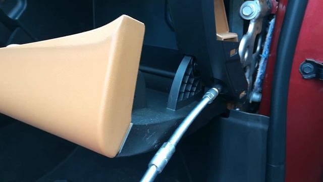 Замена фильтра салона 1ч. смотреть онлайн