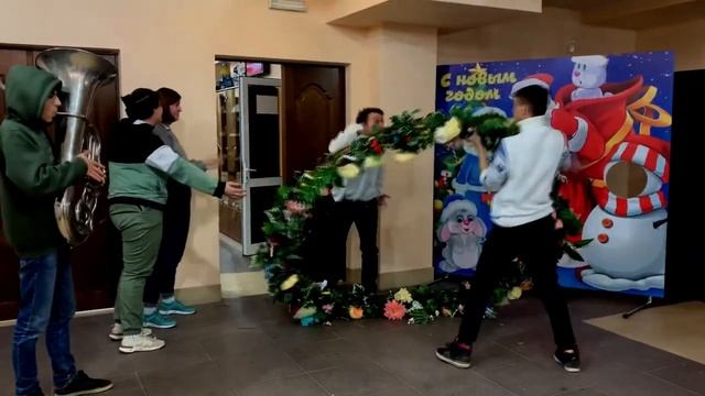 Реклама Вселиственный венок смотреть онлайн