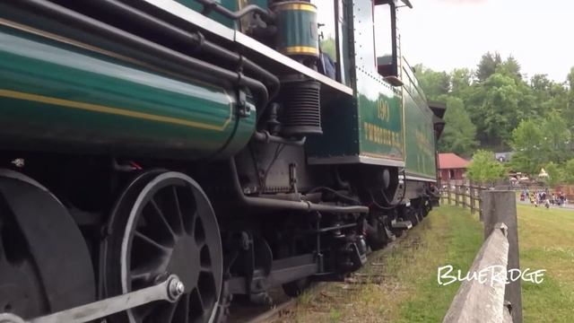 Thomas the Tank Engine Train at Tweetsie Railroad 2013 смотреть онлайн