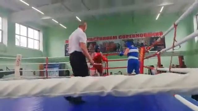 Бокс Аббасов Аслан красный угол 1ое место смотреть онлайн