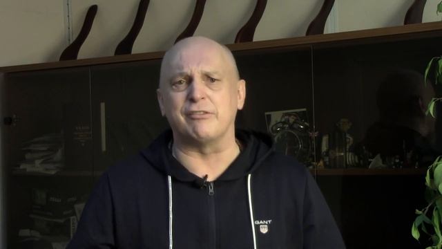 Облако в штанах В. Маяковский. Читает Владимир Берегов смотреть онлайн