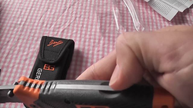 Gerber Bear Grylls Survival Series, Folding Sheath Knife 31-000752 - unboxing смотреть онлайн