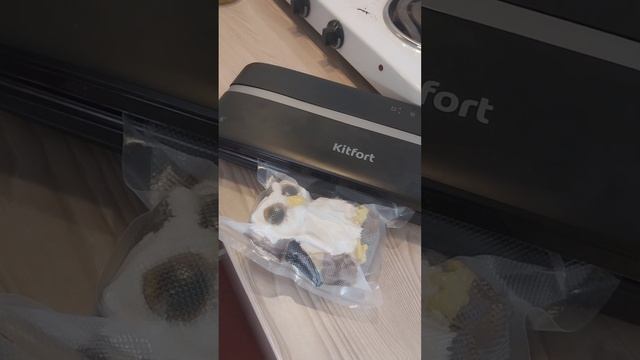 тестируем вакууматор kitfort KT-1526 смотреть онлайн