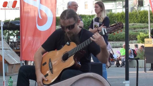 2 of 28 Mariusz Goli (Poland) Best Guitar Player! Buskers Festival Vienna by RussianAustria.com смотреть онлайн