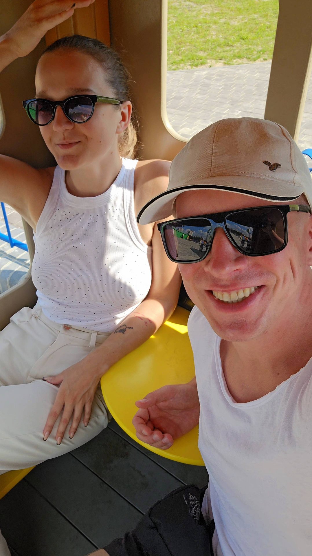 Заселились в новый дом 🏠 Поздравьте нас! смотреть онлайн