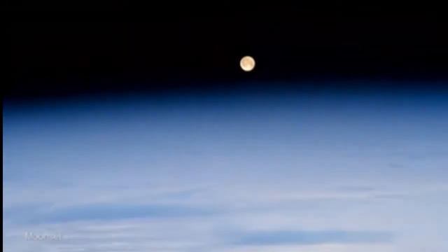 Stunning Timelapse 2012: International Space Station Over Earth смотреть онлайн
