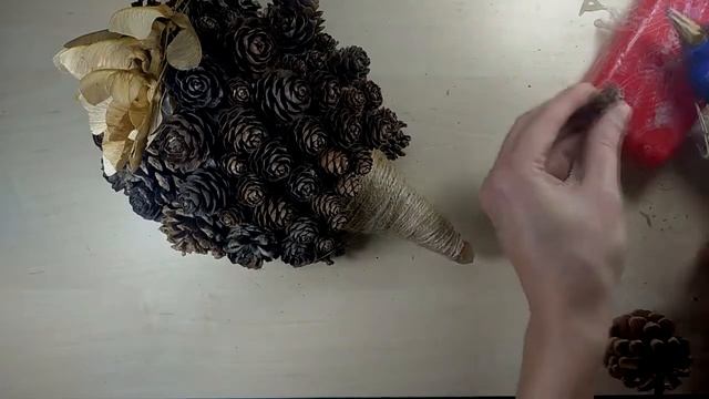 Осенняя поделка за 30 минут, ёжик из шишек просто и быстро смотреть онлайн