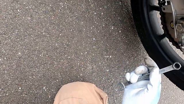 愛車長持ちメンテナンス_クロスカブチェーン調整、他のカブ系車両にも！！ смотреть онлайн