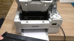 Replacing the Toner Cartridge Samsung SCX-3405