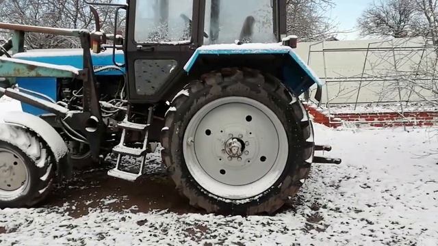 Трактор мтз 82.1 и мтз 80 зимой. Викторина СЕГОДНЯ В 19.45. смотреть онлайн